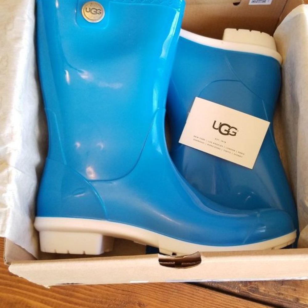 NIB W Sienna UGG Rain Boots Size 7